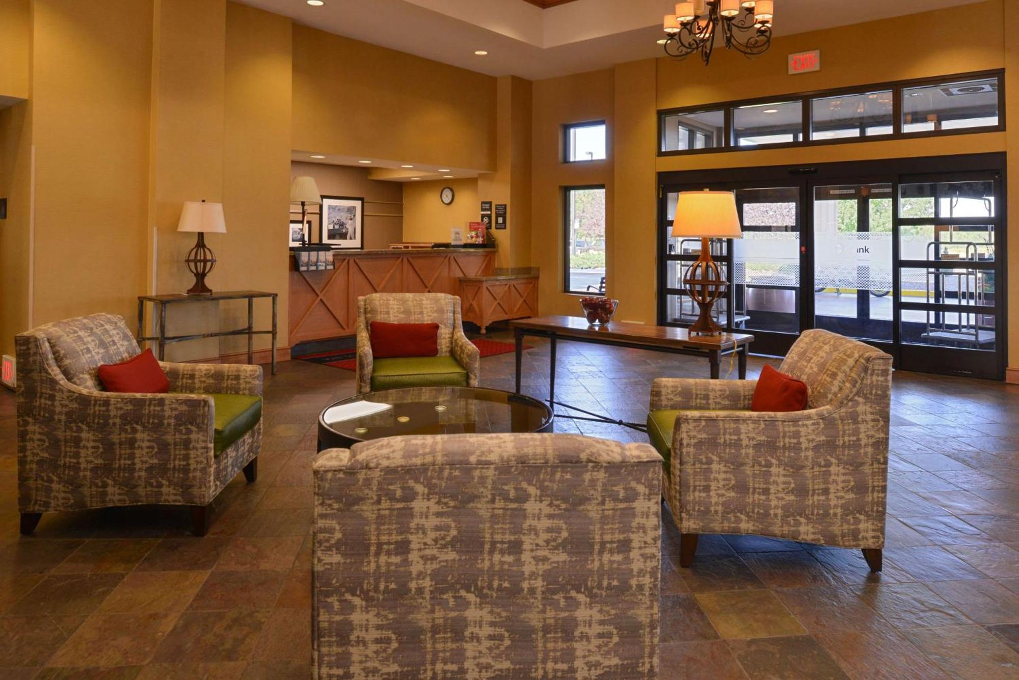 Hampton Inn&Suites Pueblo-Southgate Exterior foto